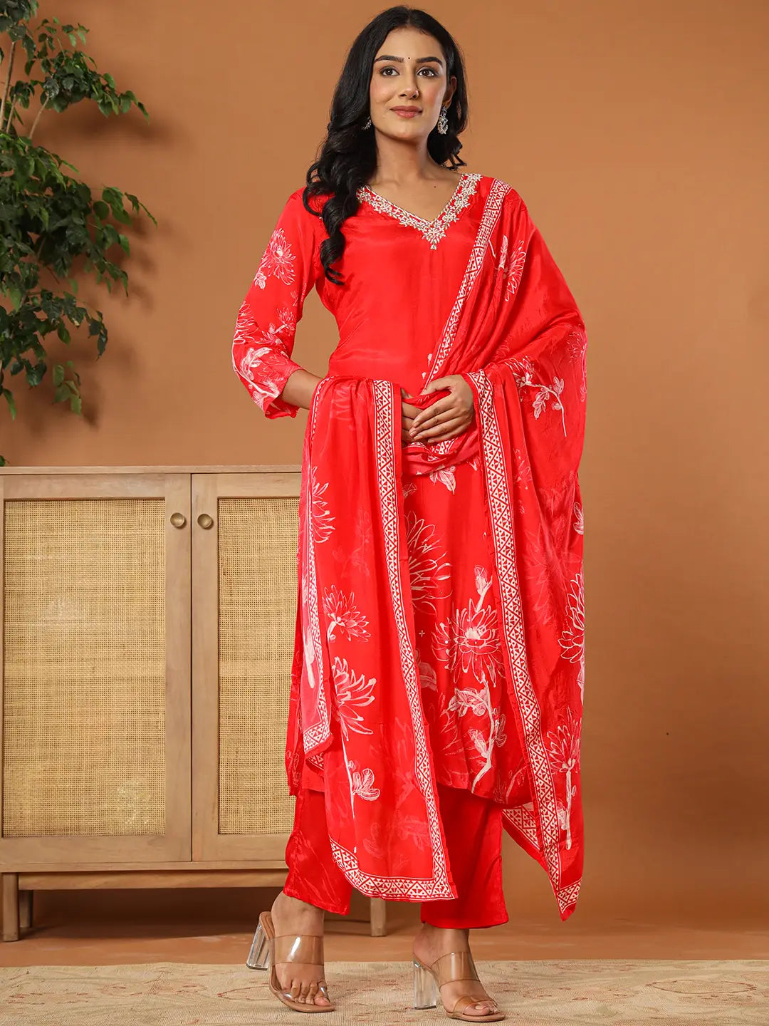 Red-Muslin-Hand-Embroidery-3-Piece-Kurta-Set