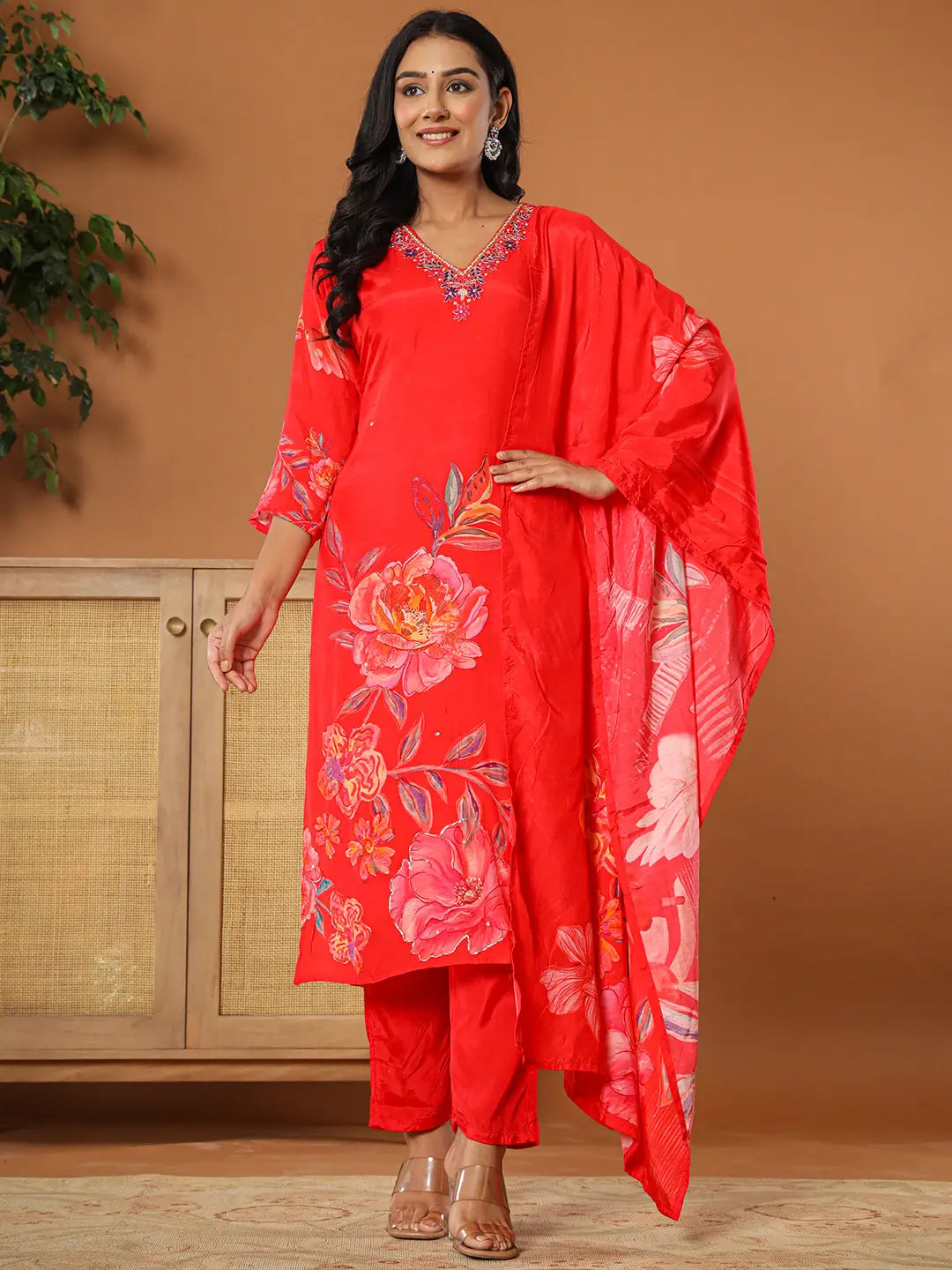 Red-Muslin-Floral-Printed-3-Piece-Kurta-Set