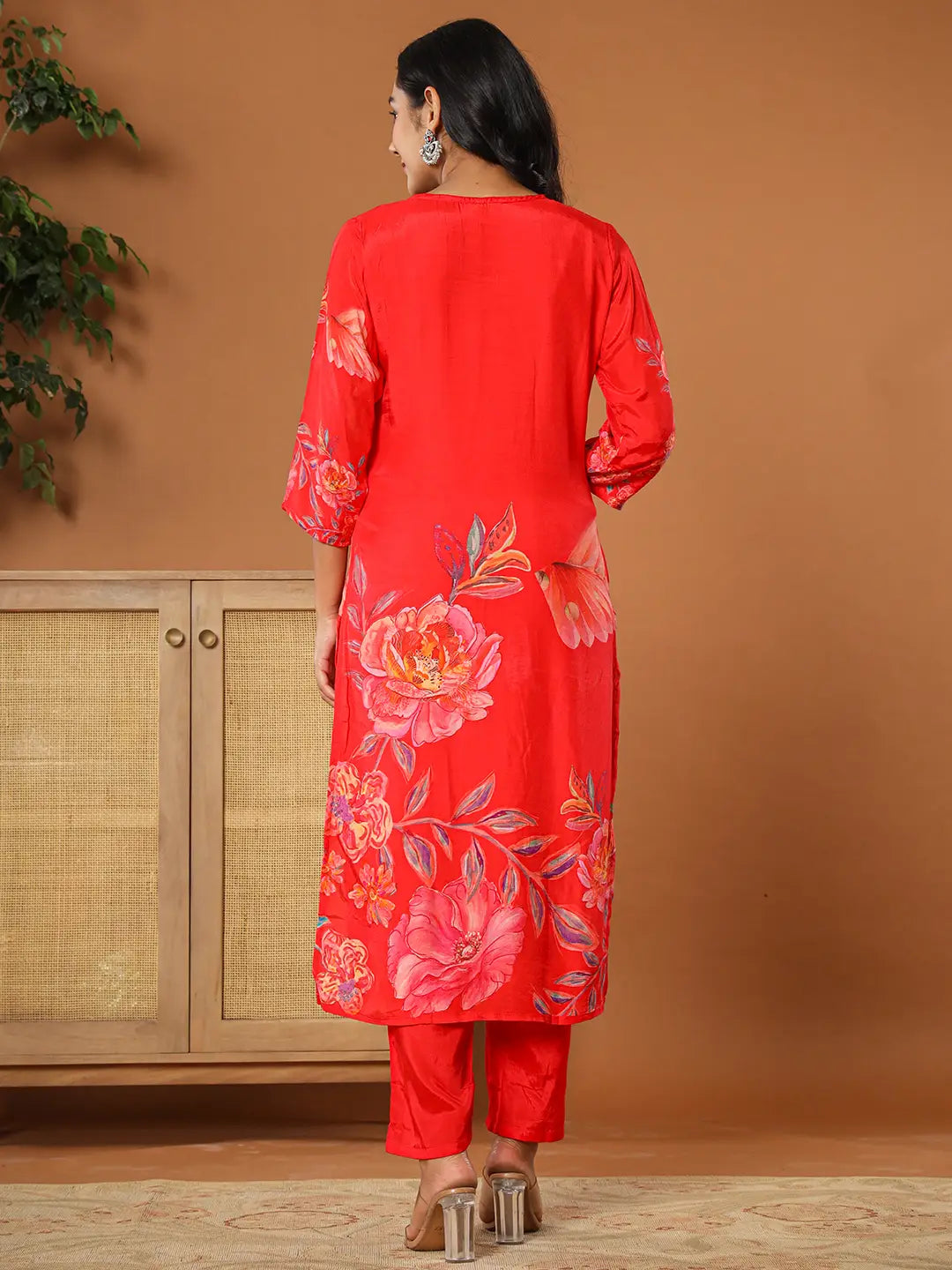 Red-Muslin-Floral-Printed-3-Piece-Kurta-Set