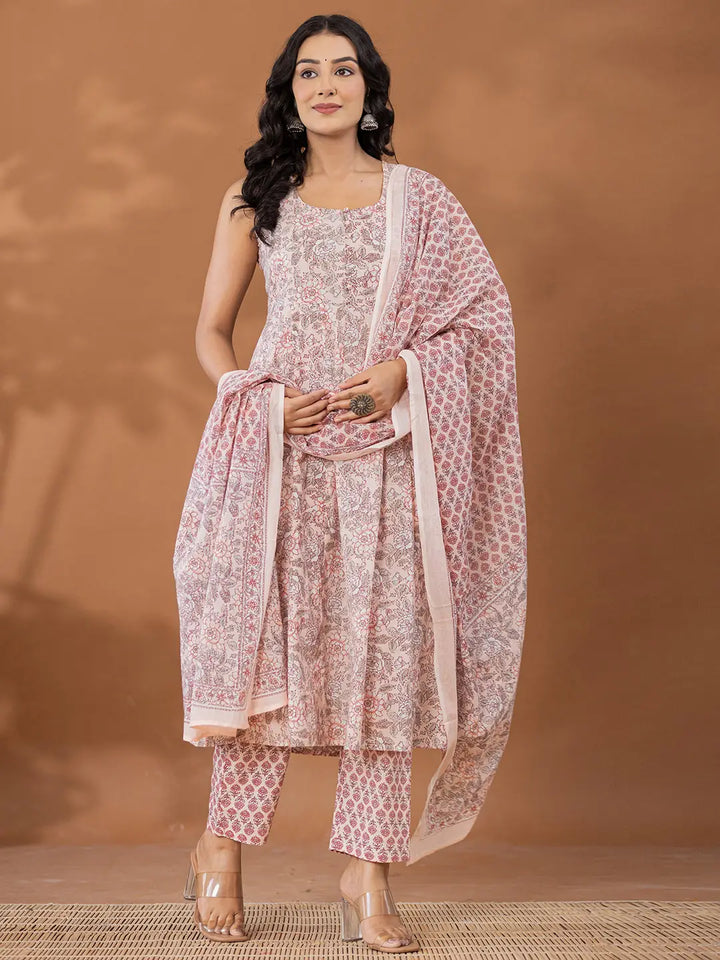 Peach-Cotton-Floral-Printed-Square-Neck-Anarkali--Set