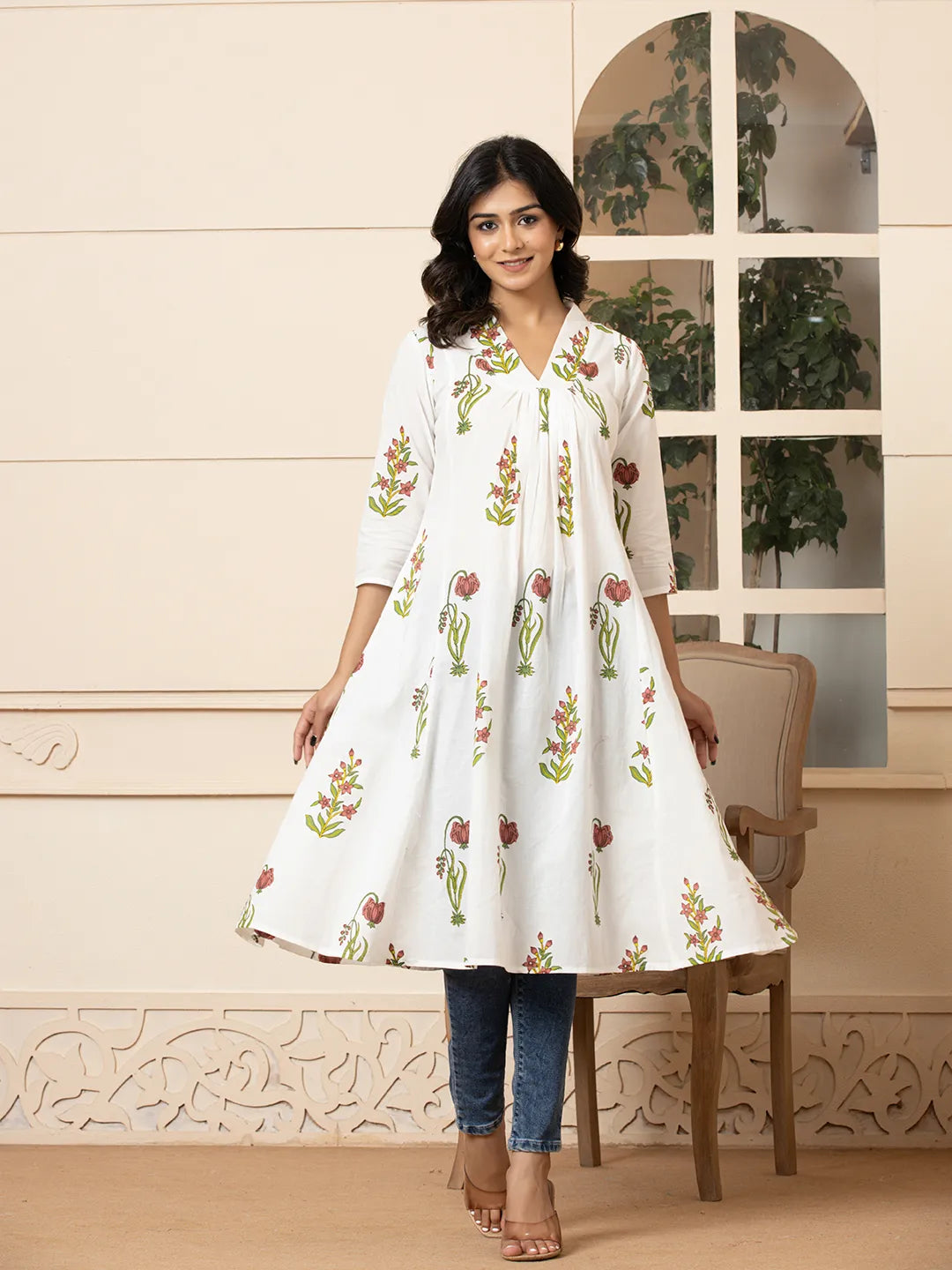 Pink-&-White-Cotton-Floral-Print-Aline-Kurta