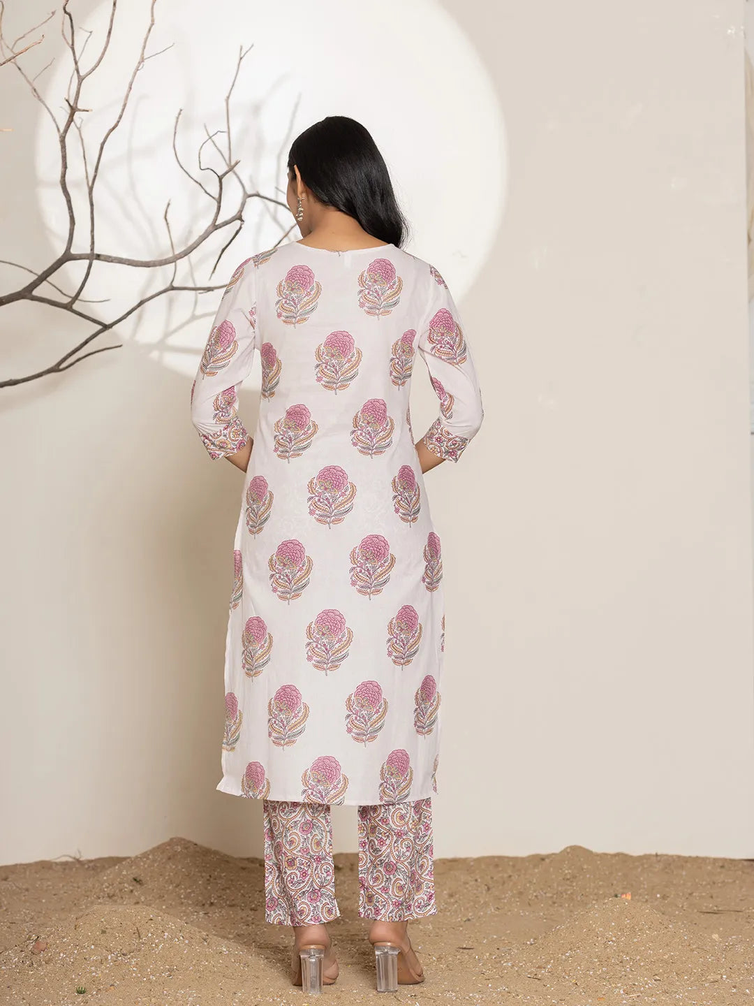 Pink-&-White-Cotton-Floral-Print-Straight-3-Piece-Kurta-Set