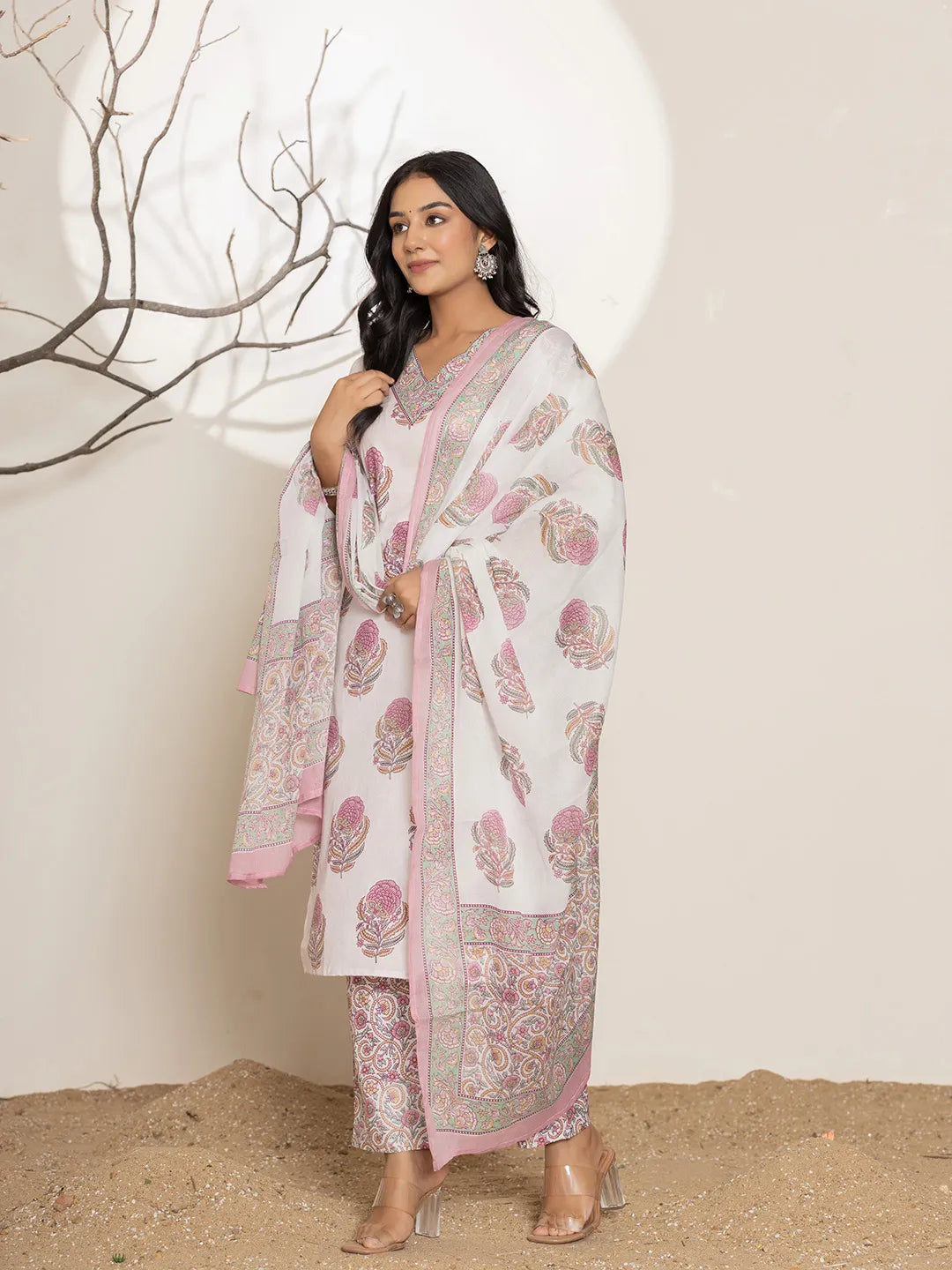 Pink-&-White-Cotton-Floral-Print-Straight-3-Piece-Kurta-Set