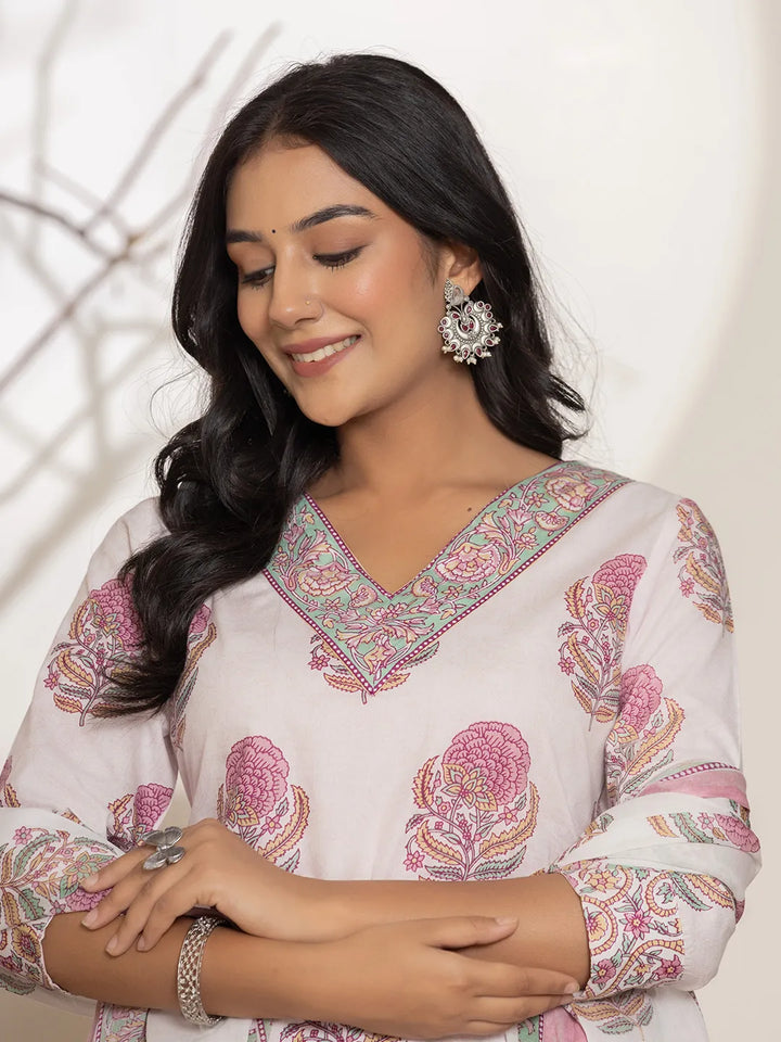 Pink-&-White-Cotton-Floral-Print-Straight-3-Piece-Kurta-Set