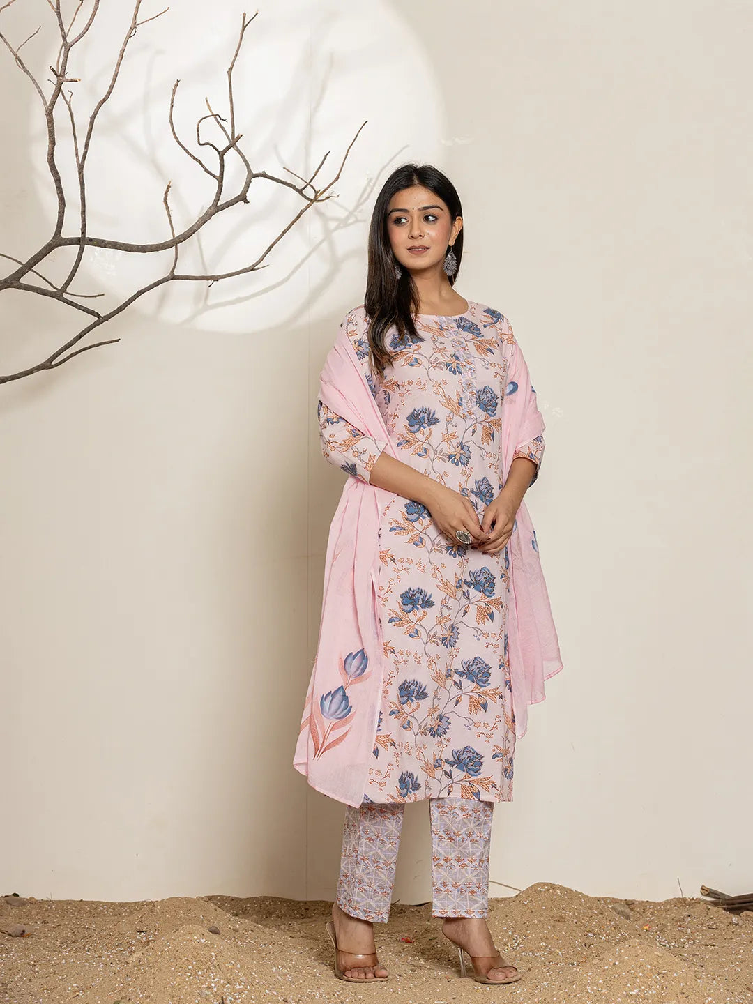 Pink-Cotton-Floral-Printed-Straight-3-Piece-Kurta-Set