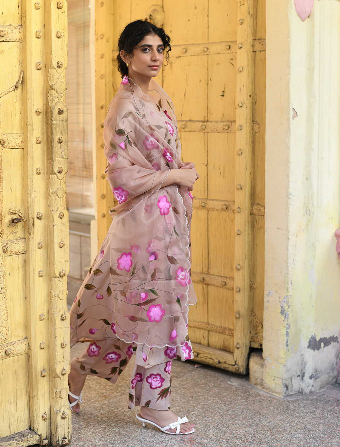 rangeelo-Floral-Printed-Regular-Pure-Cotton-Kurta-With-Trousers-&-Dupatta-RO207BROWN