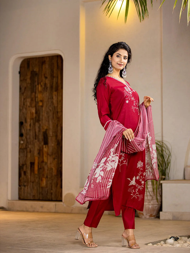 Red-Cotton-Solid-Embroidered-Straight-3-Piece-Kurta-Set