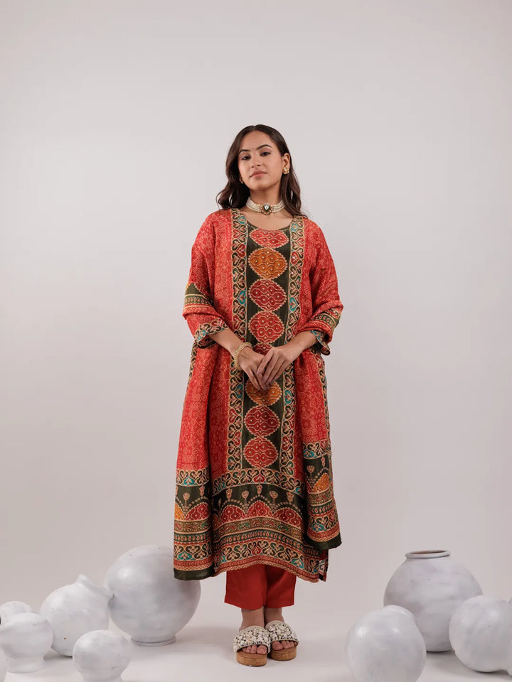 Red-Shimmer-Tissue-&-Viscose-Sequins-Work-3-Piece-Kurta-Set