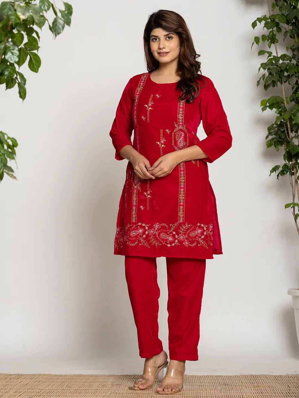 Pink-Velvet-Embroidered-Tunic-Co-Ord-Set-With-Cotton-Lining