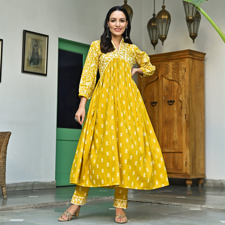 Mustard-Floral-Jaal-V-Neck-Kurta-&-Pant-Set