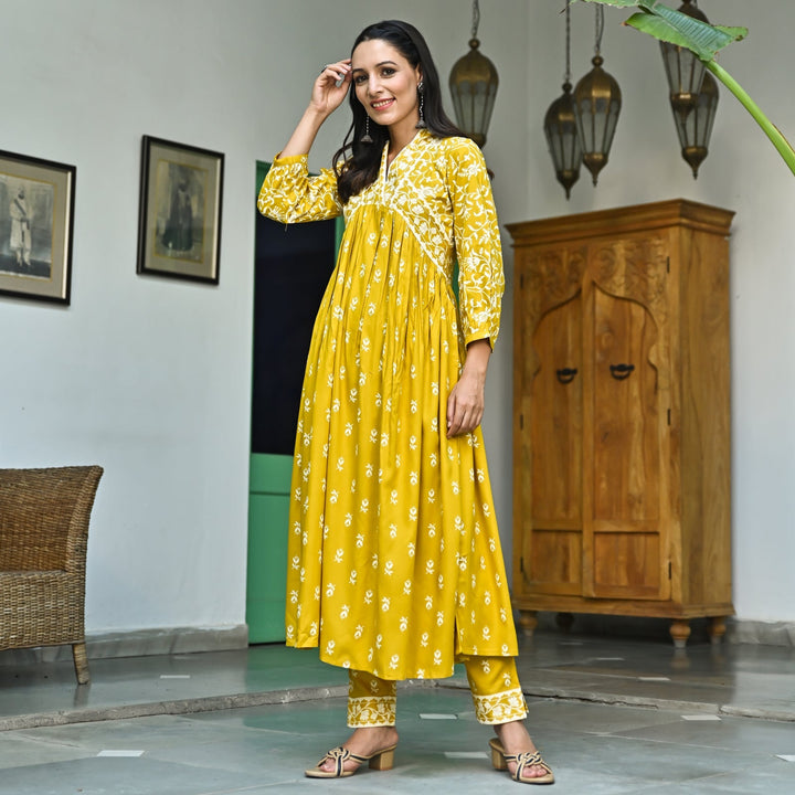 Mustard-Floral-Jaal-V-Neck-Kurta-&-Pant-Set