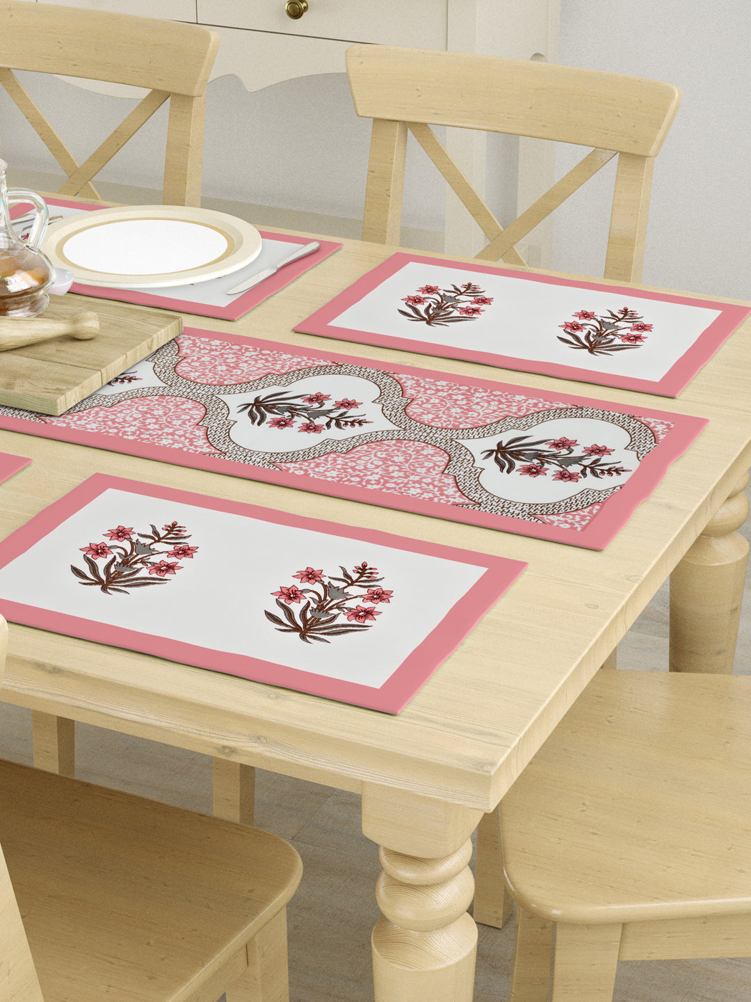 Pink-&-White-Cotton-Handblock-Printed-Table-Runner