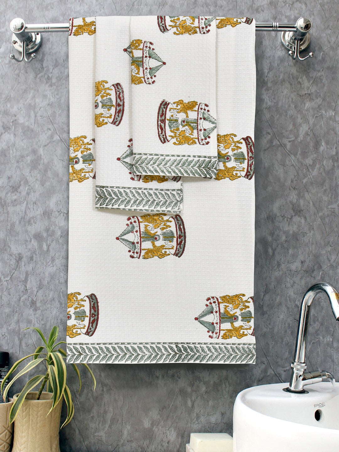 White-&-Murtard-Waffle-Cotton-Printed-Towels-Gift-Set