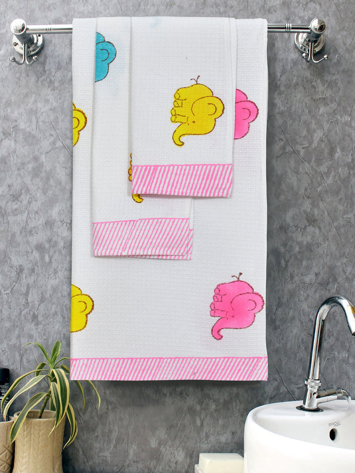 White-&-Multi-Waffle-Cotton-Elephant-Print-Towels-Gift-Set