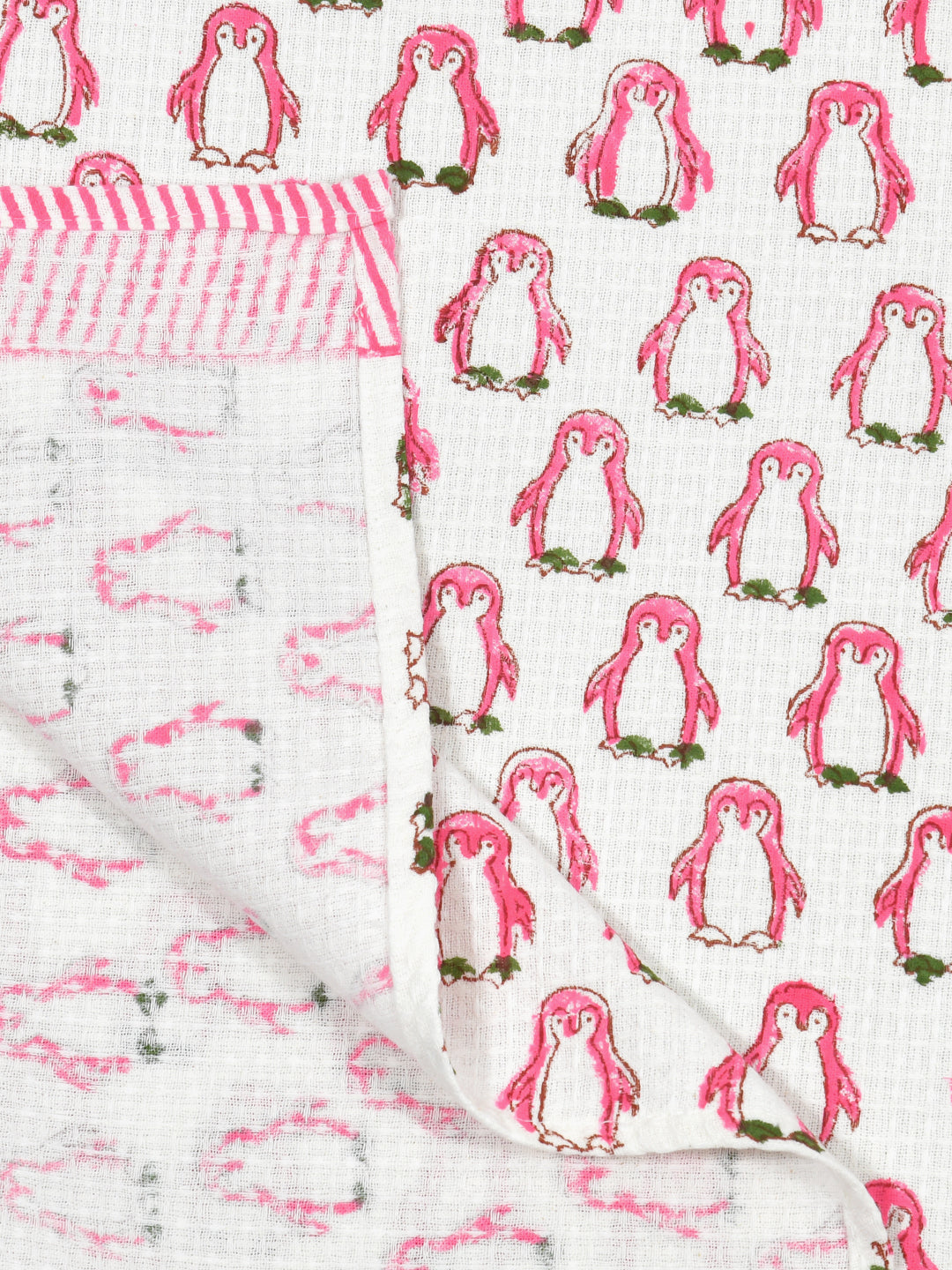 White-&-Pink-Waffle-Cotton-Penguin-Print-Towels-Gift-Set