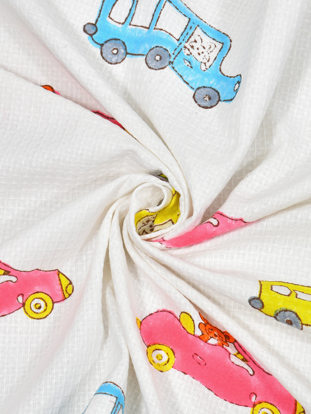 White-&-Multicolor-Waffle-Cotton-Car-Print-Towels-Gift-Set