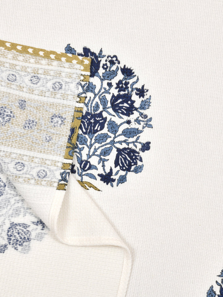 White-&-Blue-Floral-Waffle-Cotton-Print-Towels-Gift-Set