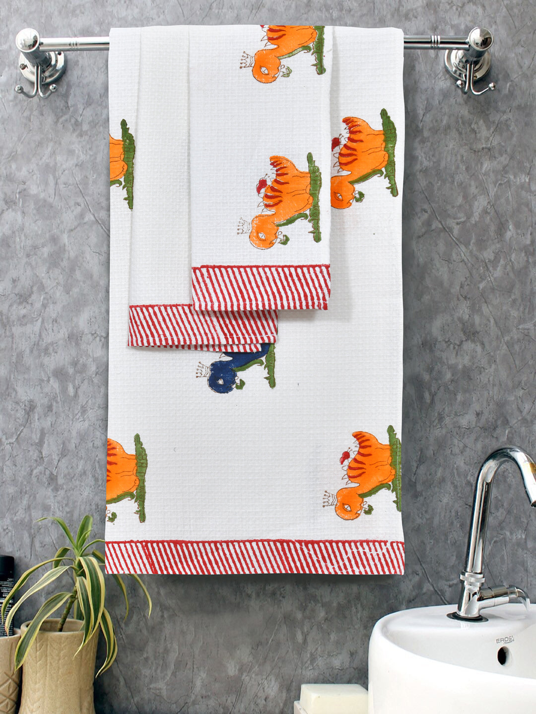 White-&-Multicolor-Waffle-Cotton-Printed-Towels-Gift-Set