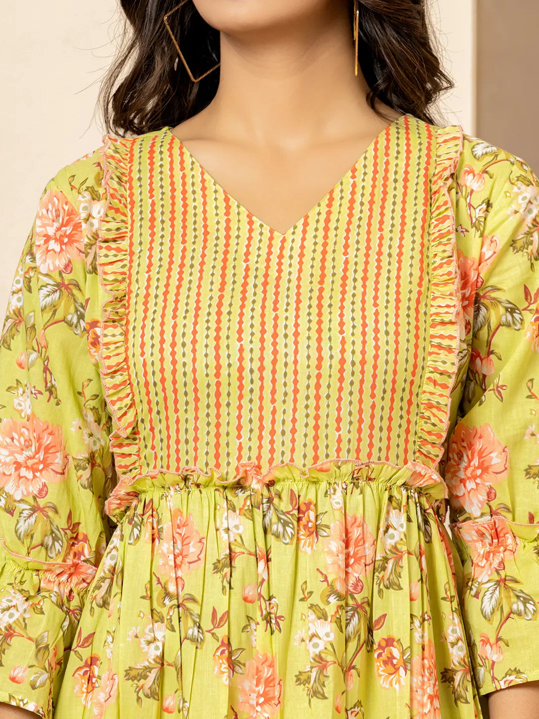 Green-Cotton-Floral-Print-Tiered-Dress-With-Ruffles