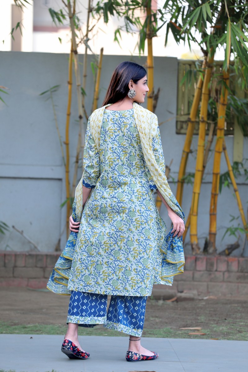 White-Silk-Blend-Embroidered-Straight-3-Piece-Kurta-Set
