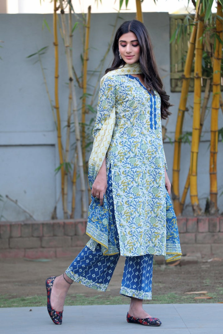 White-Silk-Blend-Embroidered-Straight-3-Piece-Kurta-Set