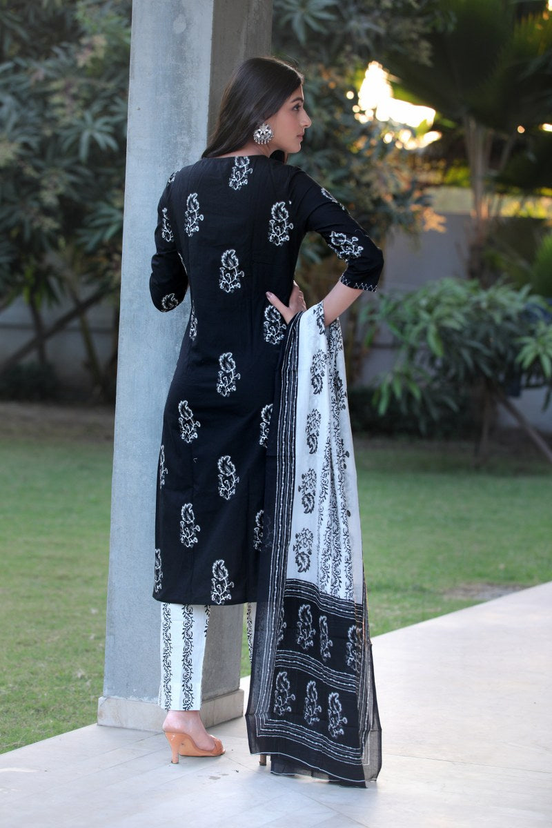 Black-&-White-Printed-Fancy-3-Piece-Kurta-Set