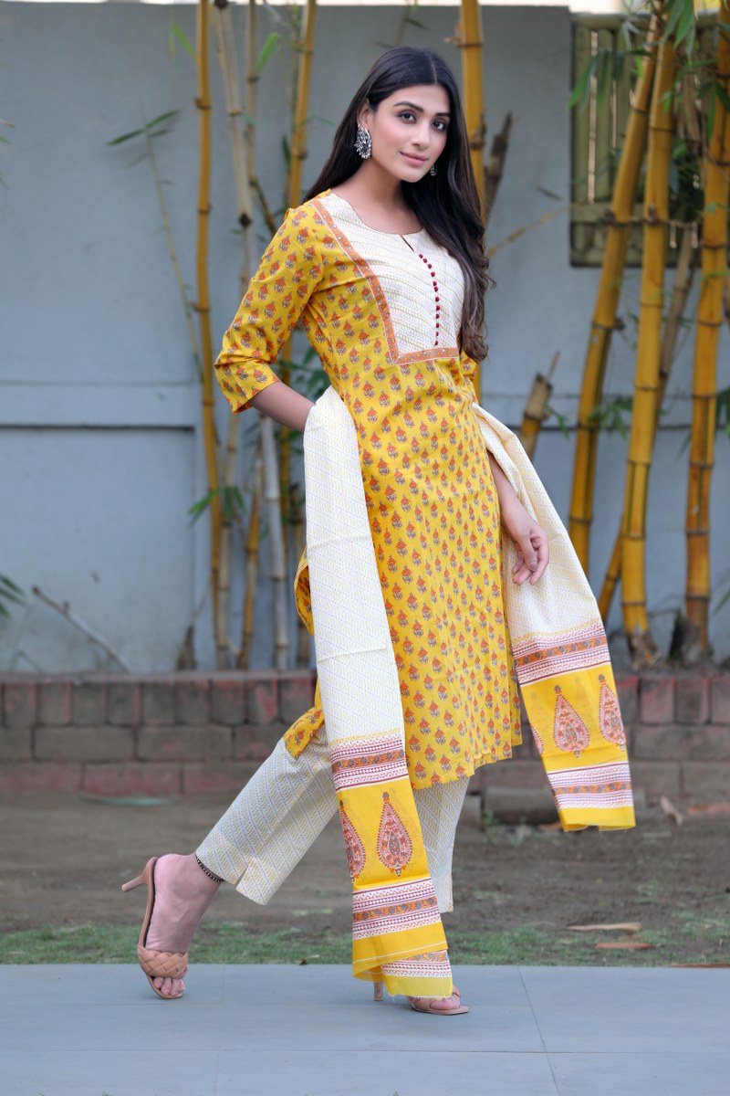 Yellow-&-White-Cotton-Printed-Fancy-Kurta-&-Palazzo