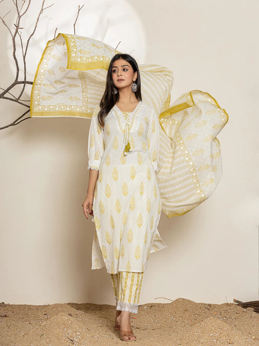 White-&-Green-Cotton-Floral-Printed-Straight-3-Piece-Kurta-Set