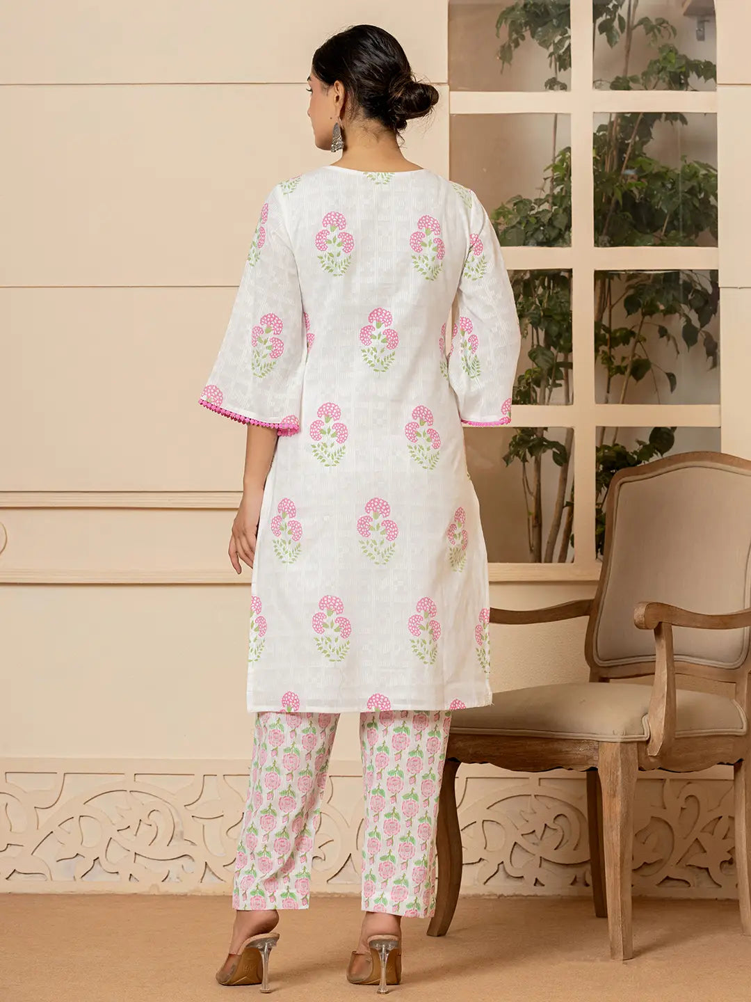 White-And-Pink-Cotton-Floral-Printed-3-Piece-Kurta-Set