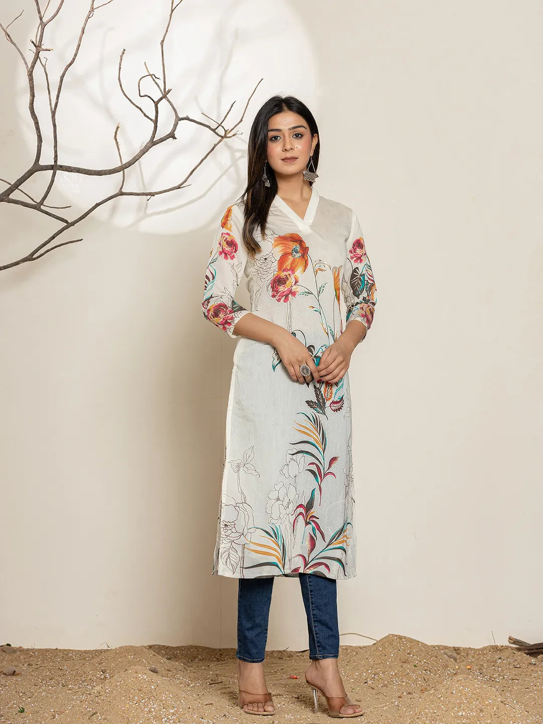 White-Silk-Blend-Digital-Floral-Print-Kurta