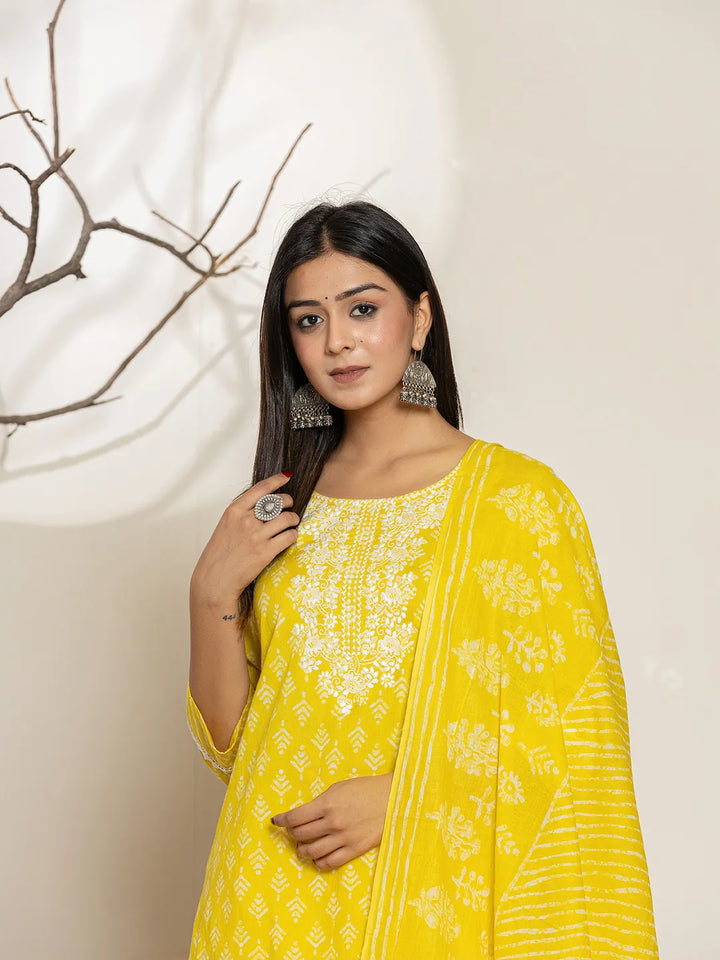 Yellow-Cotton-Ethnic-Motifs-Straight-3-Piece-Kurta-Set