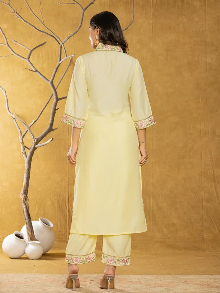 Yellow-Silk-Blend-Pakistani-Style-3-Piece-Kurta-Set