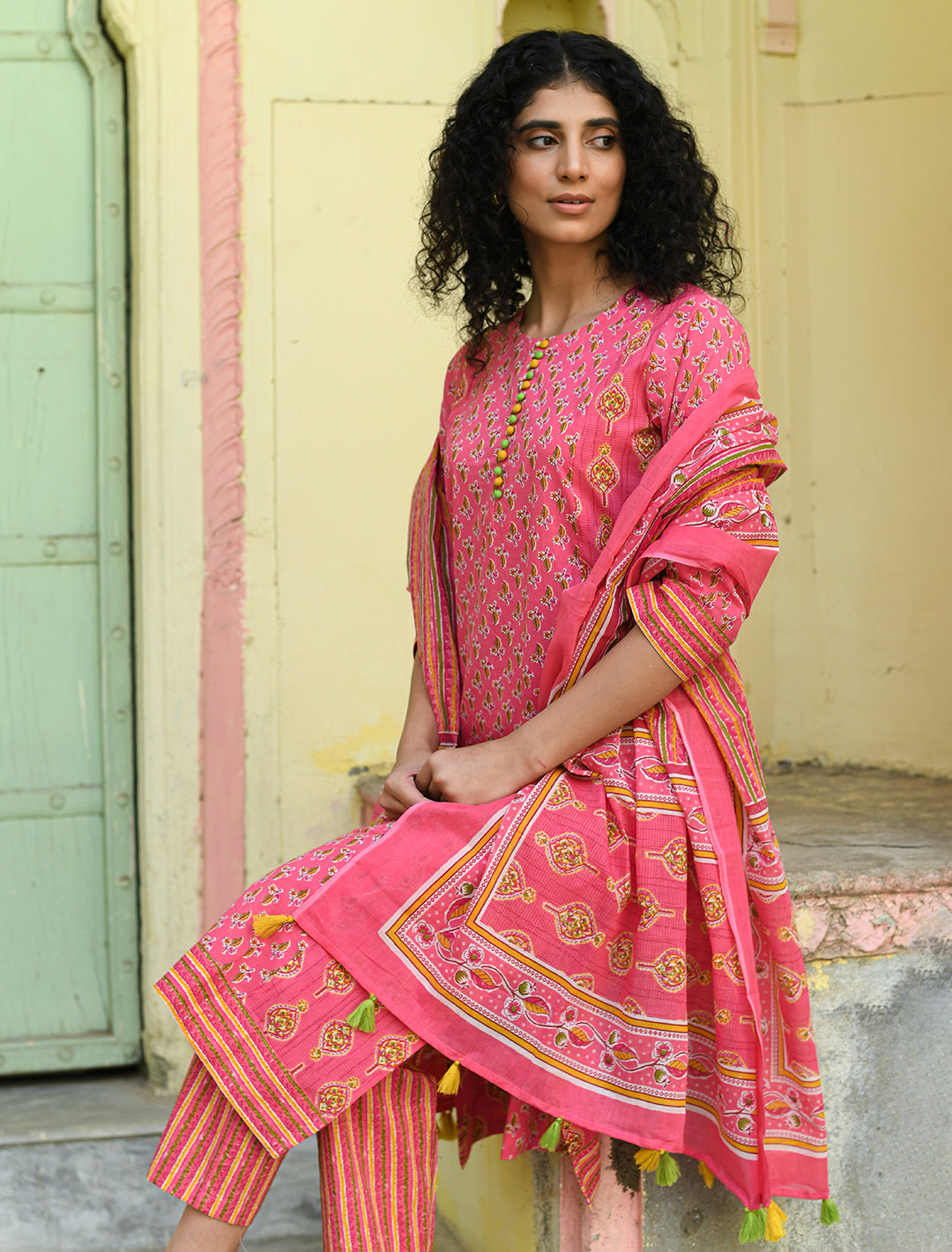 rangeelo-Floral-Printed-Regular-Pure-Cotton-Kurta-With-Trousers-&-Dupatta-RO194PINK