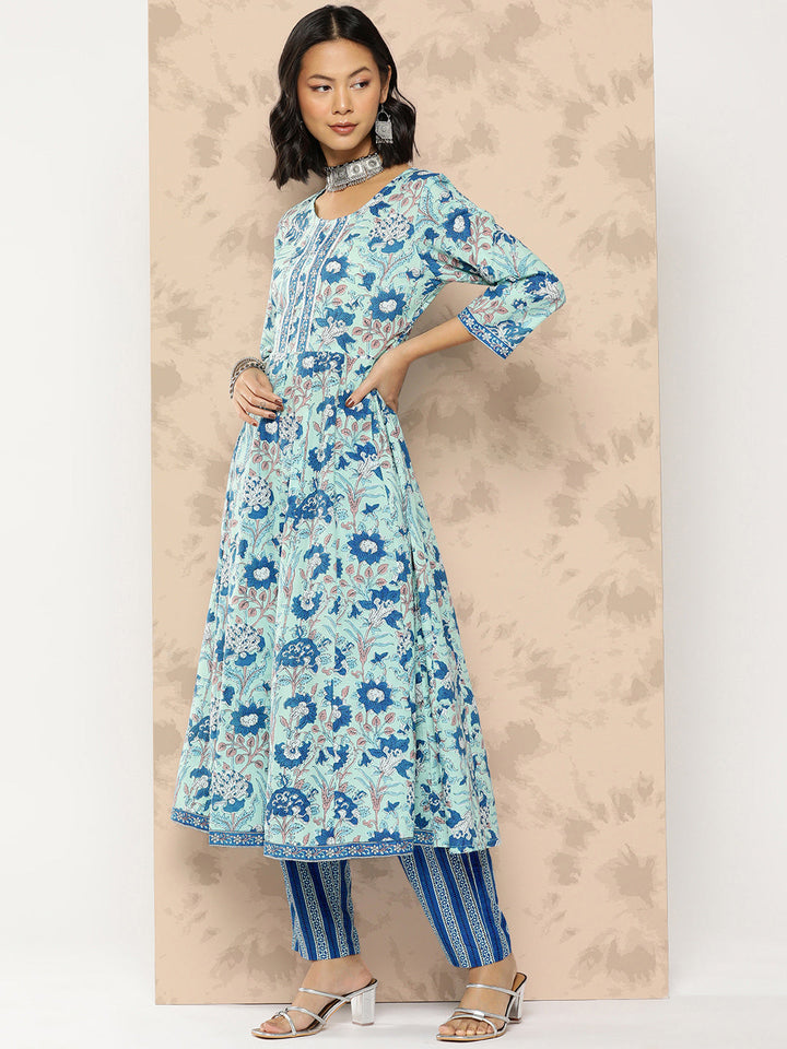 Blue Floral Print Pure Cotton Kurta With Trousers & Dupatta