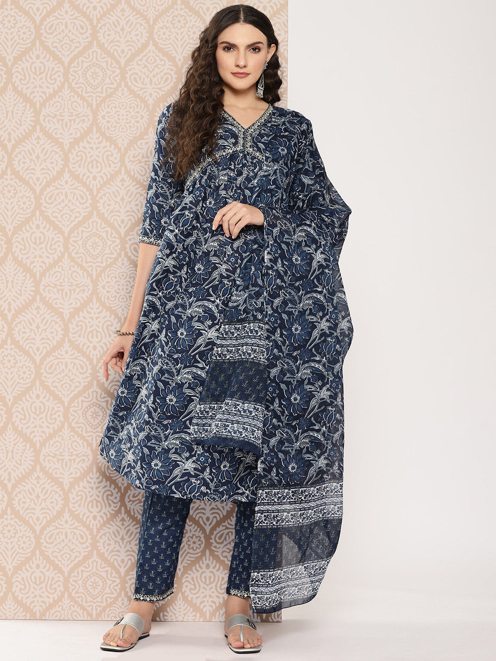 Blue-Women-Floral-Embroidered-Regular-Pure-Cotton-Kurta-With-Trousers-&-With-Dupatta-1252SKDBL