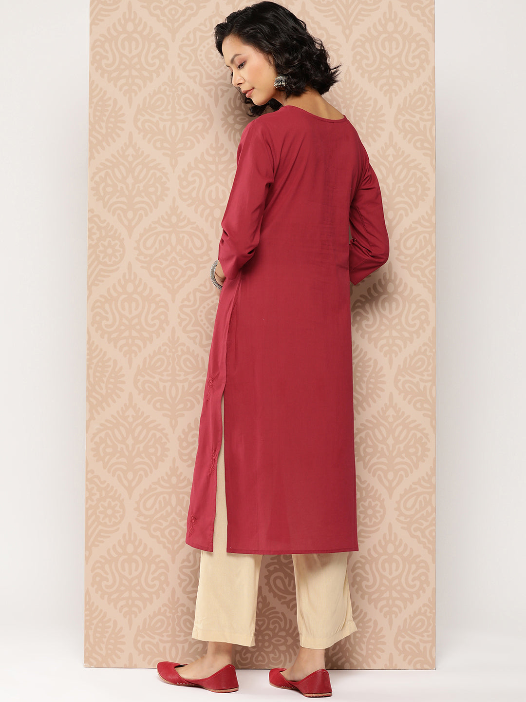 Floral-Embroidered-Chikankari-Cotton-Kurta-1285KURBL