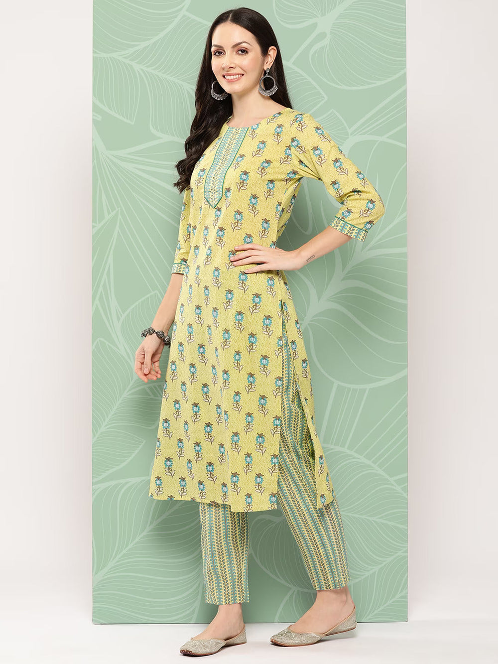 Floral-Printed-Regular-Pure-Cotton-Kurta-With-Trousers-&-With-Dupatta-1371SKDOL