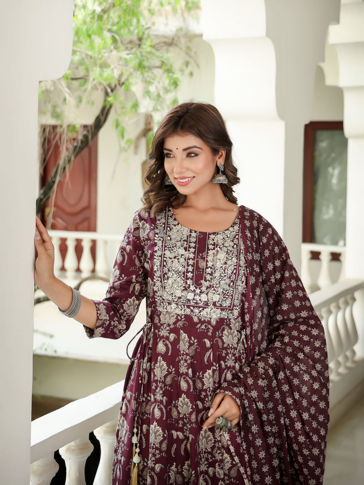 Maroon Floral Embroidered Regular Thread Work Pure Cotton Kurta With Trousers & Dupatta