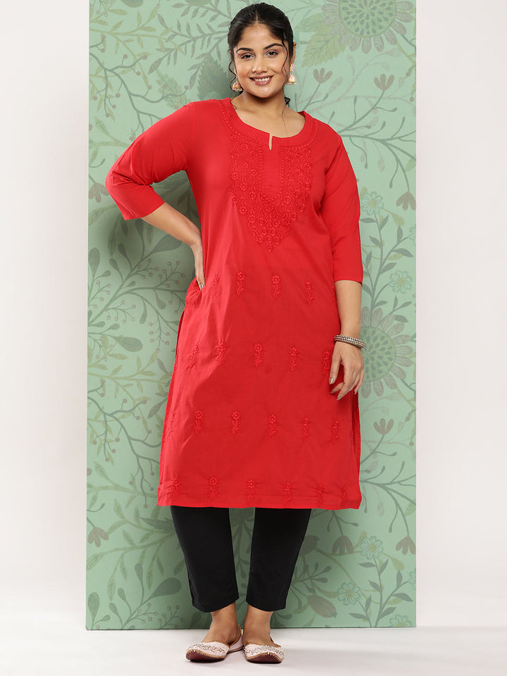 Plus Size Floral Embroidered Straight Kurta