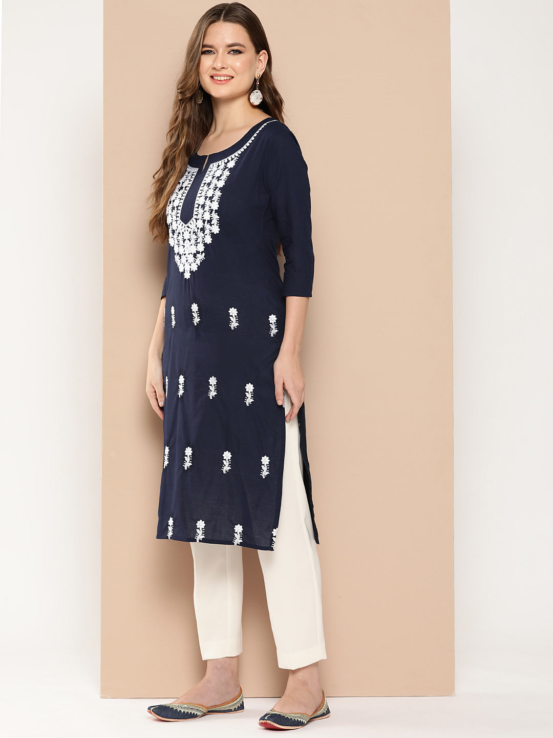 Floral-Yoke-Design-Chikankari-Kurta-1497KURNB