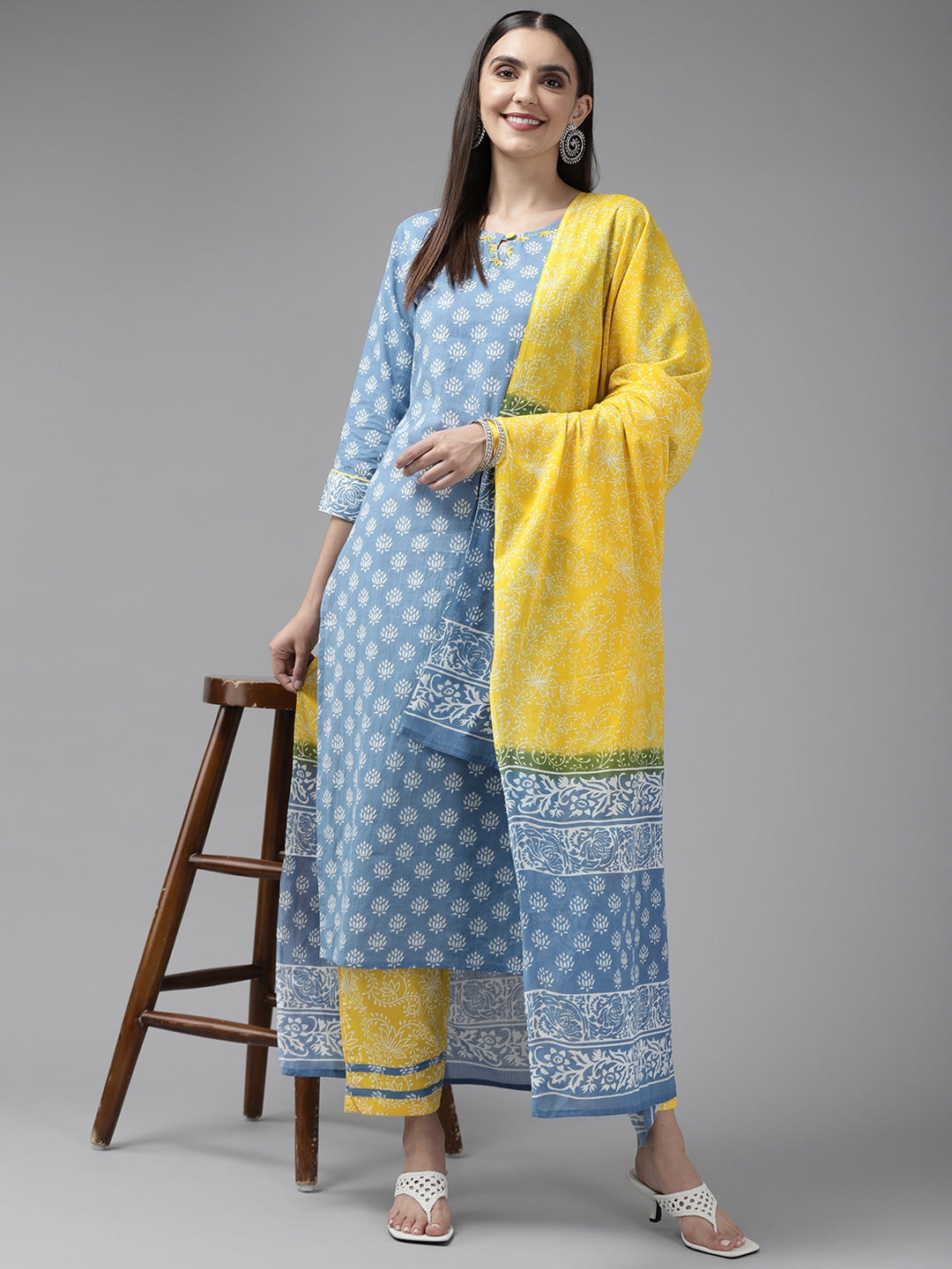 Blue-&-Yellow-Ethnic-Printed-Dupatta-Set-9424SKDBL