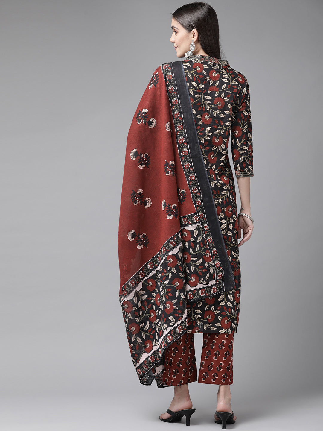 Black & Maroon Floral Printed Dupatta Set