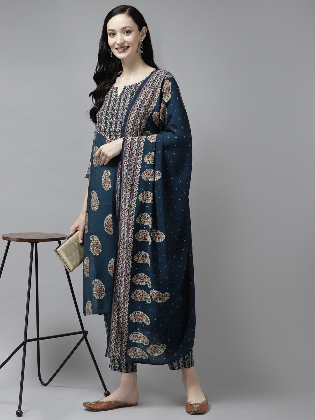 Blue-Thread-Zari-Cotton-Kurta-Set