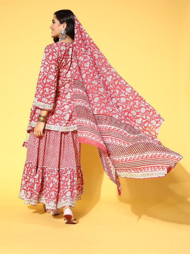 Peach-Printed-Cotton-Kurti-Skirt-&-Dupatta