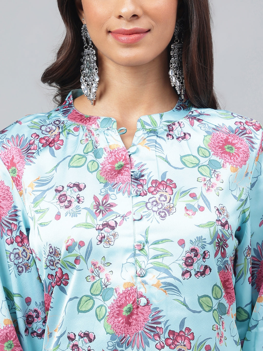 ZERESOUQ-Aqua-Blue-Satin-Digital-Floral-Printed-Kurta-Set