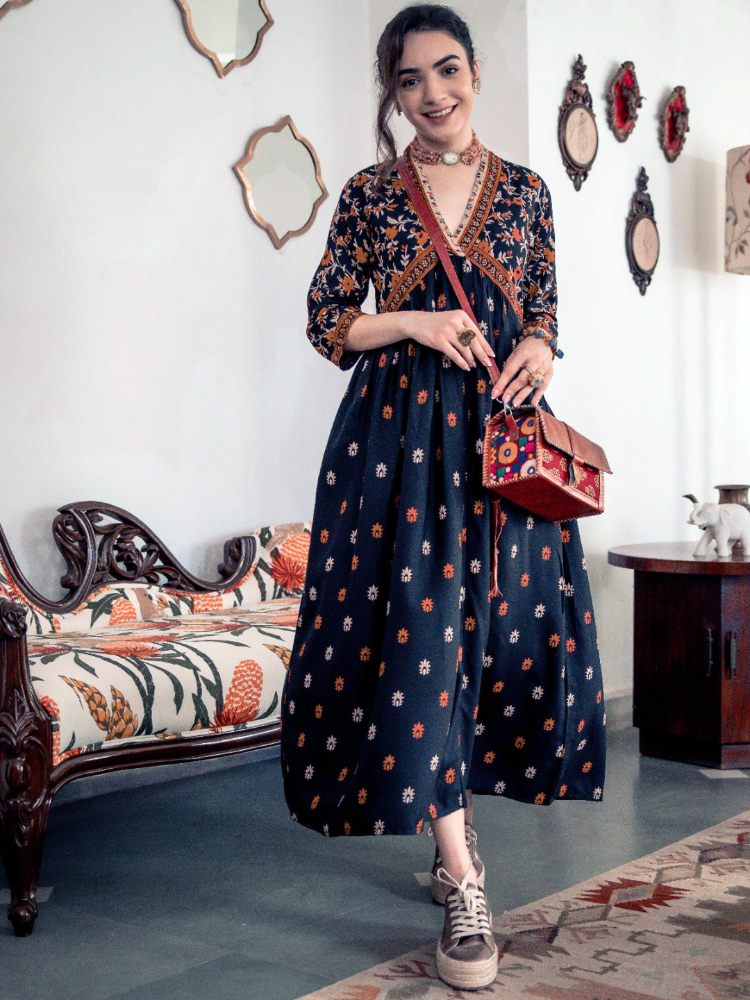 Order Ethnic Wear Dresses for Women Online ZERESOUQ.COM