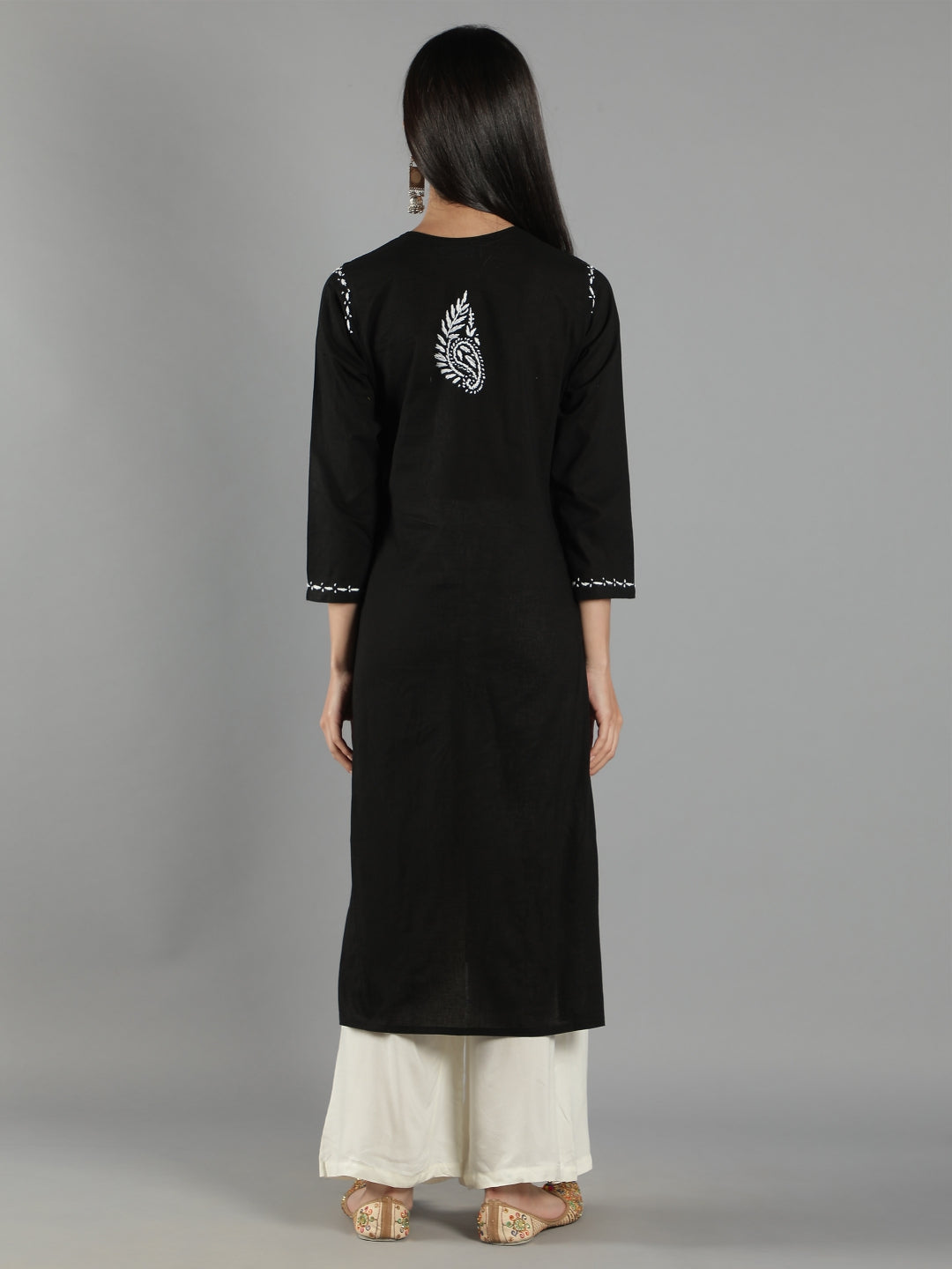 Black-Embroidered-Chikankari-Cotton-Kurta