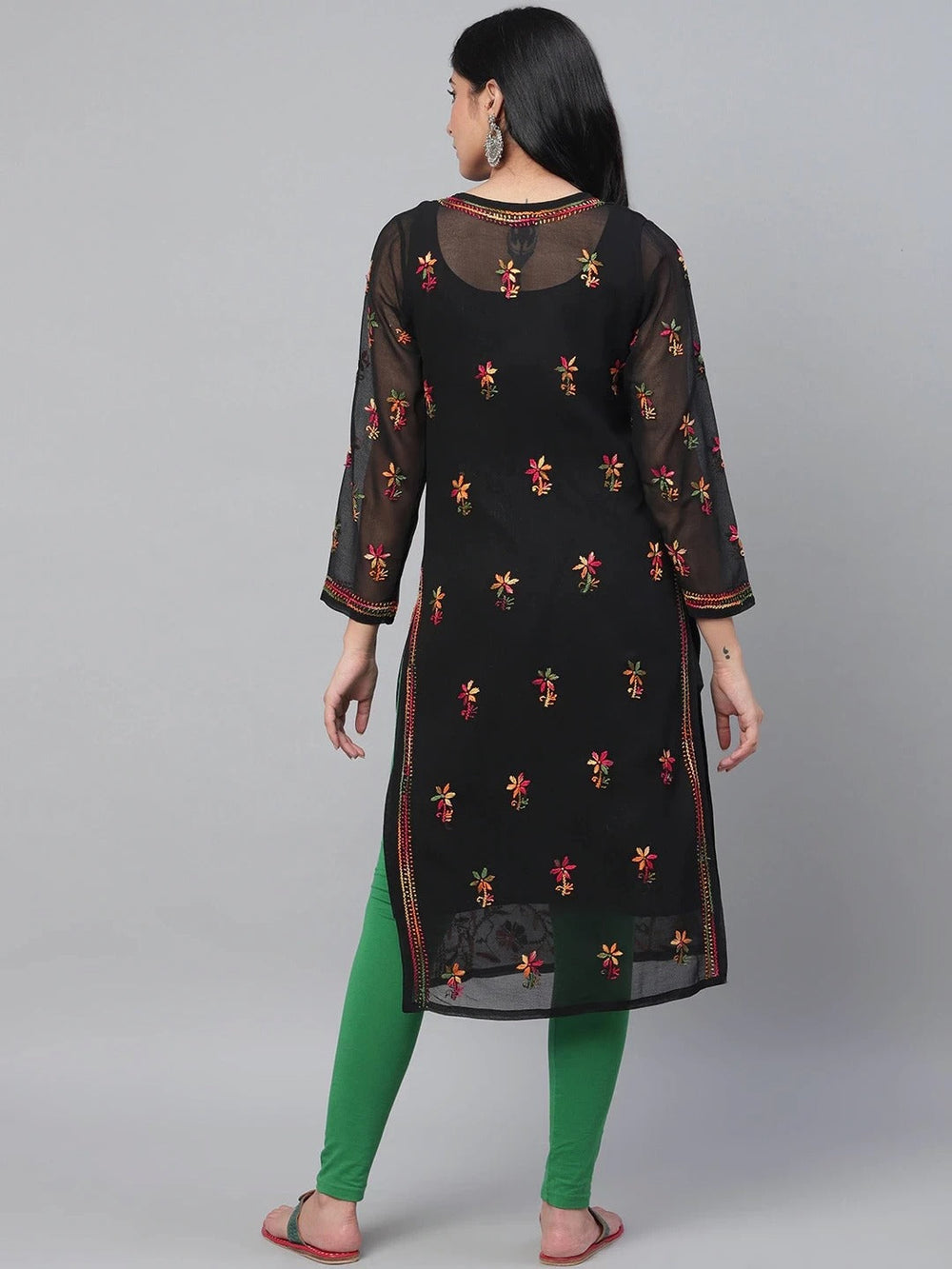 Black-Embroidered-Chikankari-Kurta-With-Slip