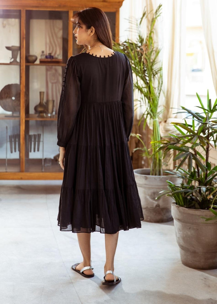 Black Loop Detailed Full Sleeves Midi Dress