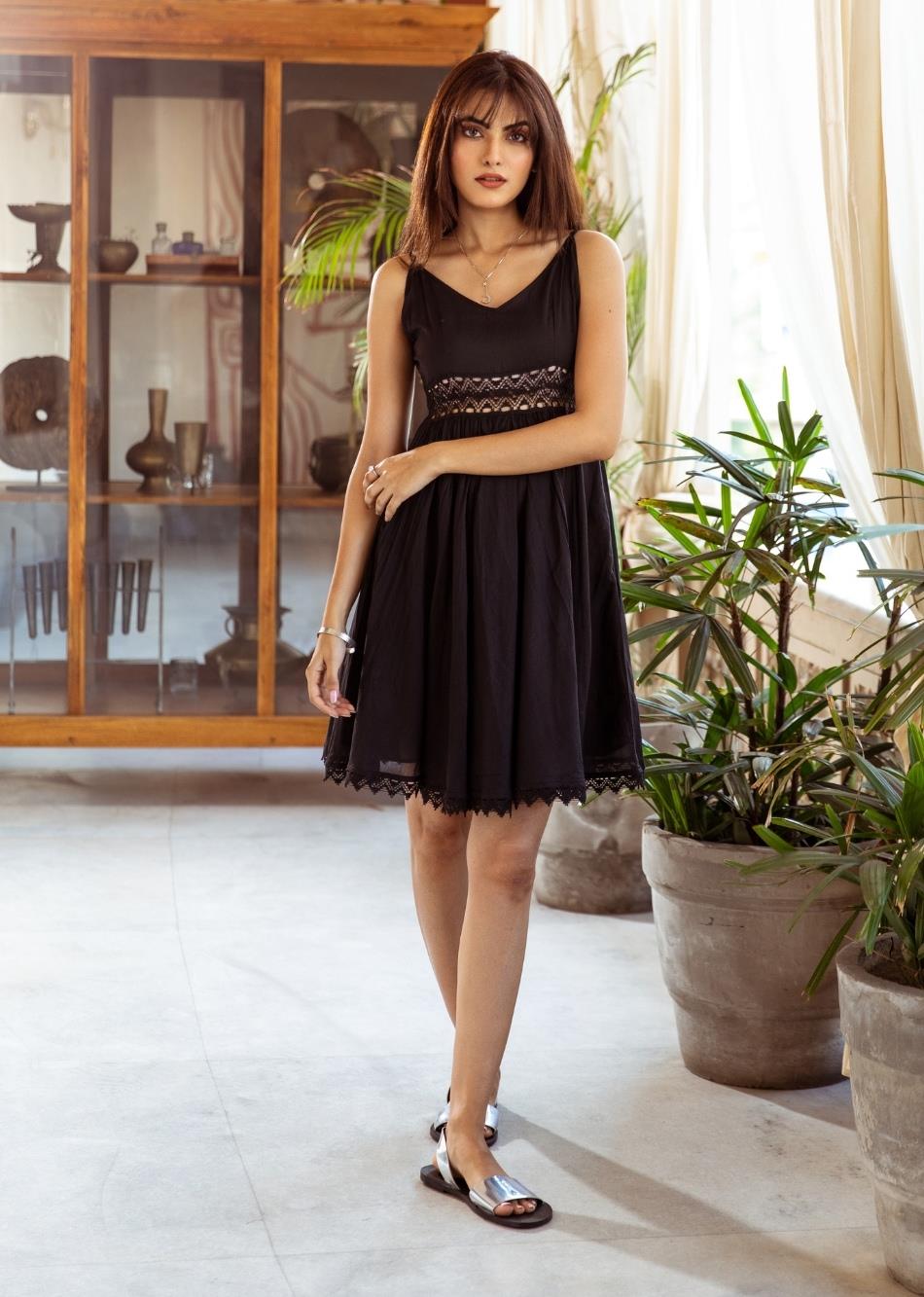 Black Mulmul Waist Lace Detailed Strappy Summer Dress